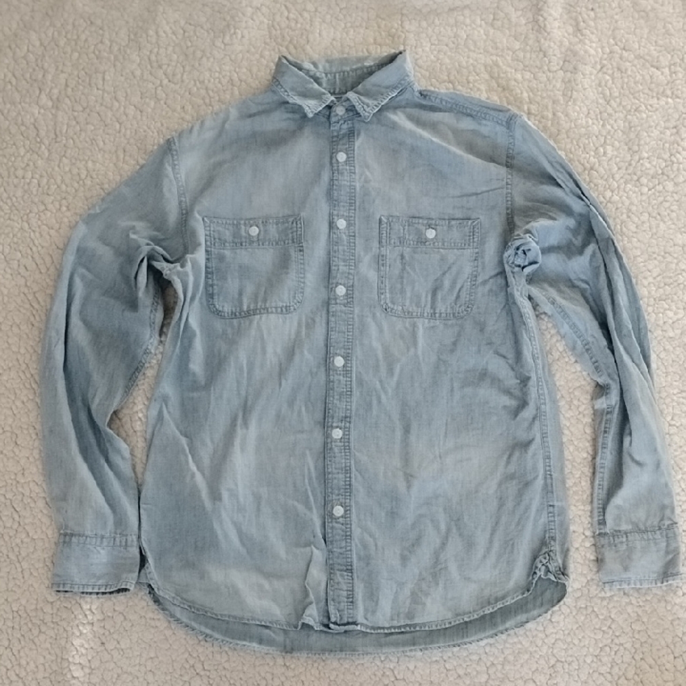 Uniqlo Men's Light Blue Casual Shirt